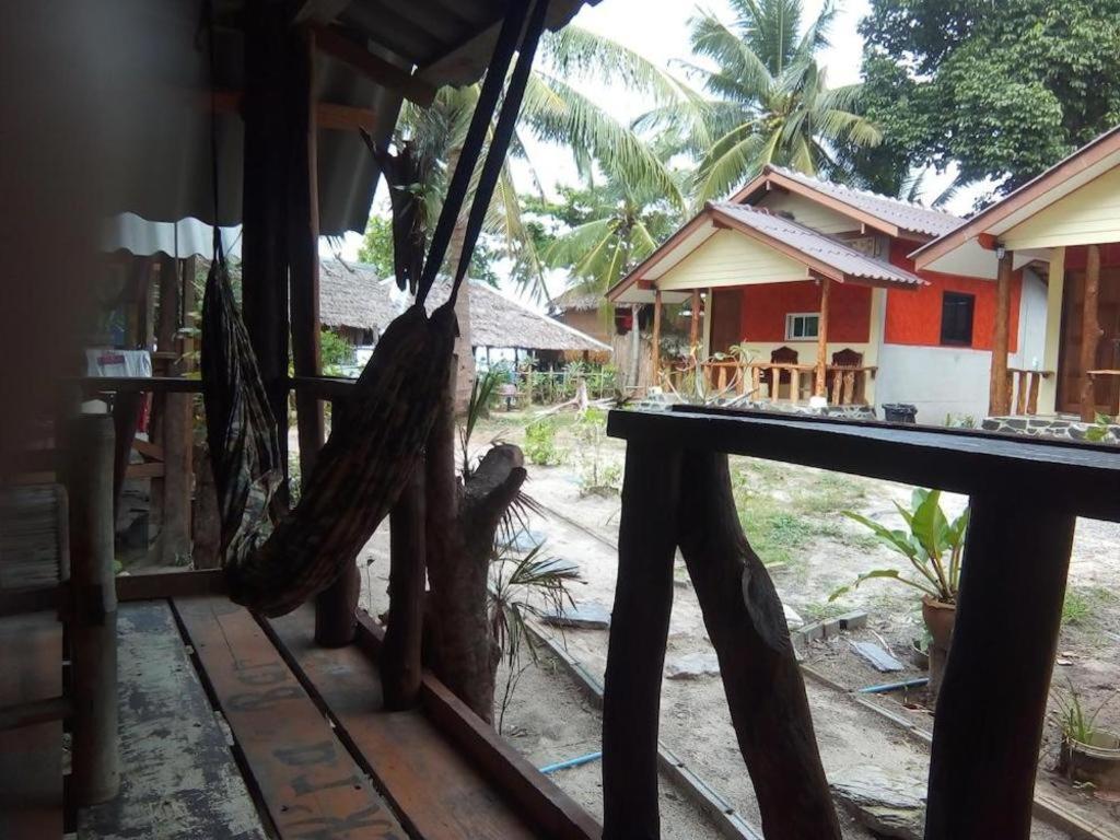 Relax Beach House Otel Ko Lanta Dış mekan fotoğraf