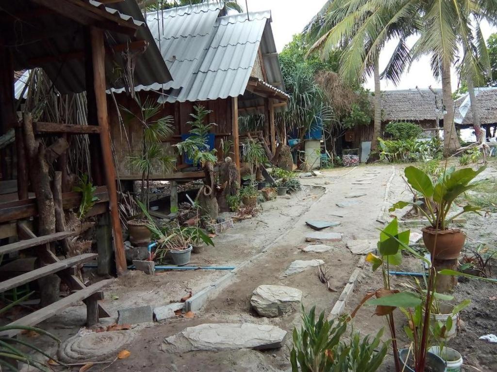 Relax Beach House Otel Ko Lanta Dış mekan fotoğraf